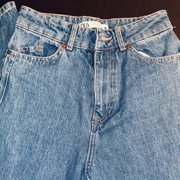 ZARA WIDE LEG HIGH WAIST JEANS - Picture 6 of 9